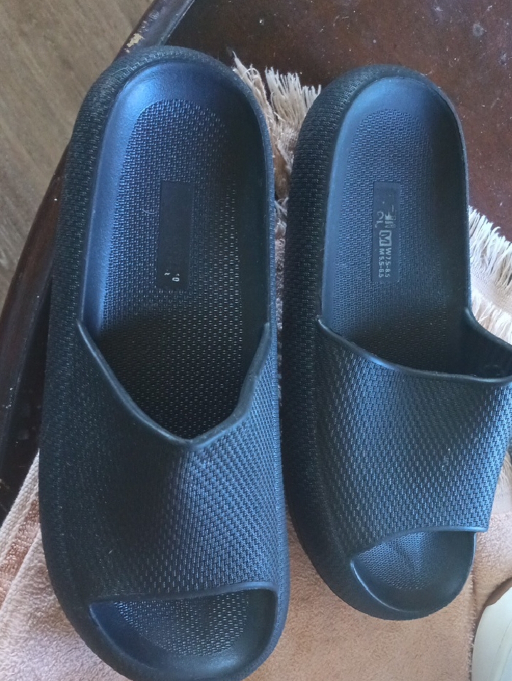 Black Crocks